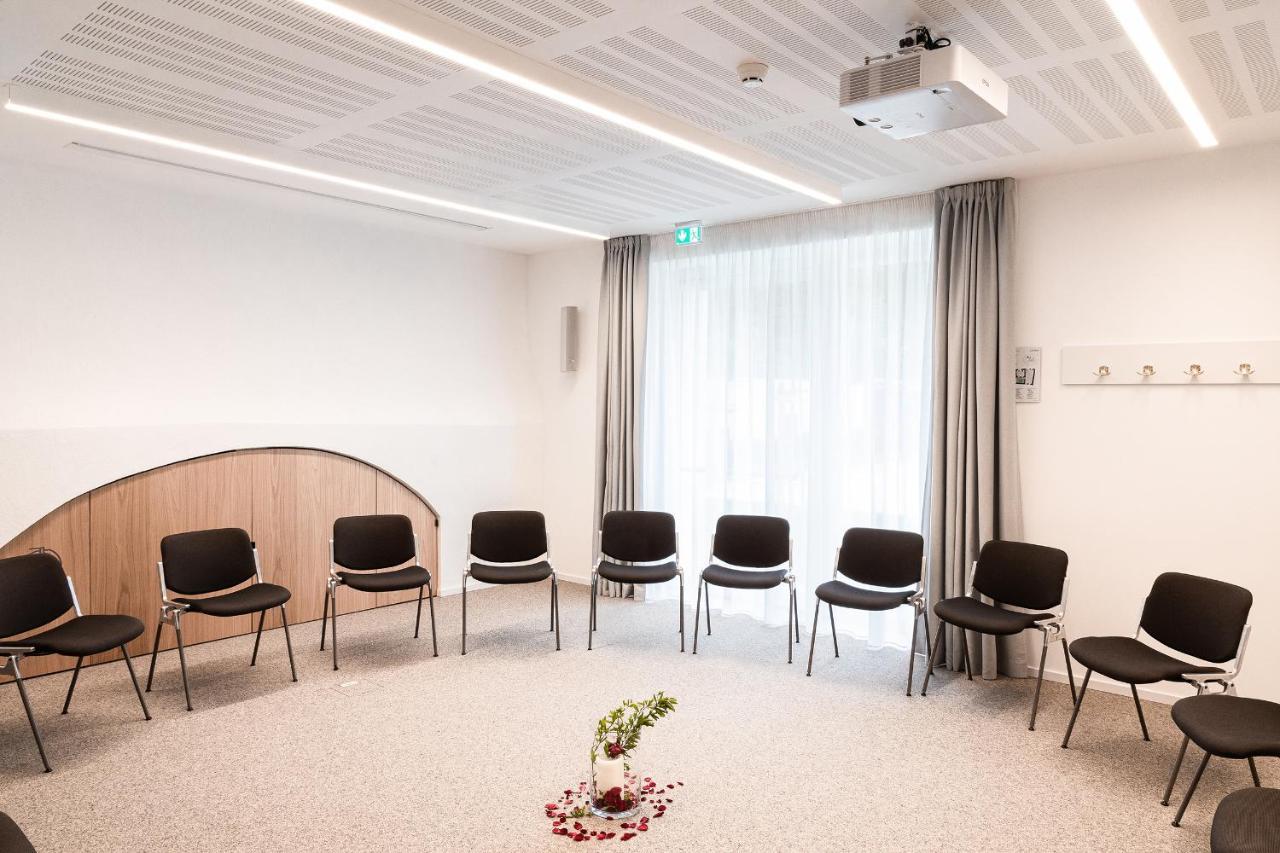 Cusanus Akademie - Accademia Cusanus Бресаноне Екстериор снимка